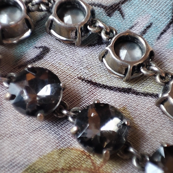 Round Faceted Prong Set Smoke Rhinestone Oxidized Pewter Color Setting Bracelet - Picture 9 of 11